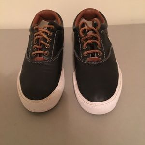 MENS  RALPH LAUREN SNEAKERS. (POLO)